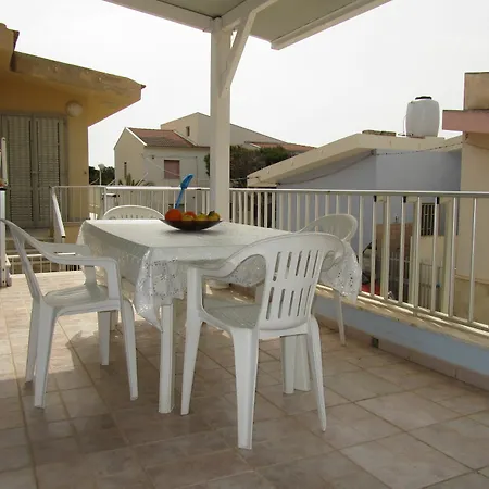 In Sicily - Beachfront House Apartment Santa Croce Camerina